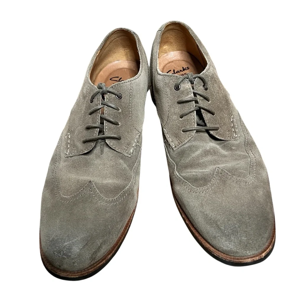 Clarks dress shoes